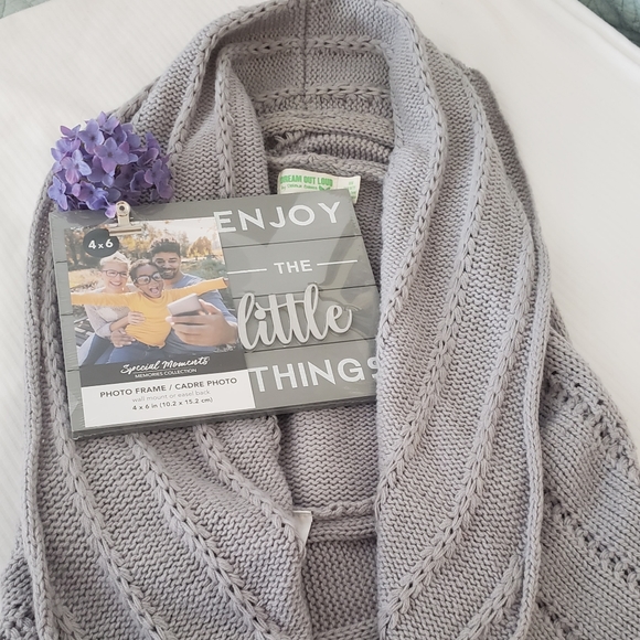 Women's Long Crocheted Duster Vest - Picture 5 of 6